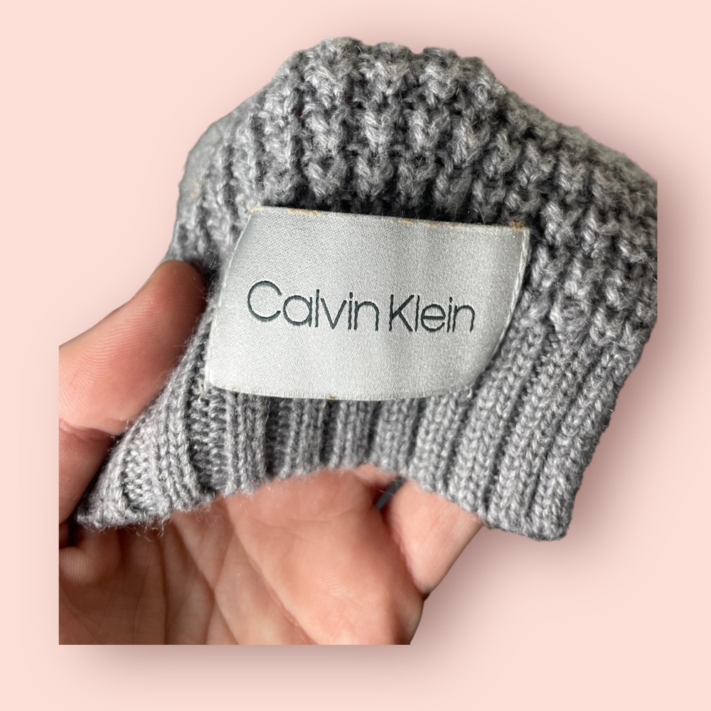 Calvin Klein Knit Scarf - Picture 7 of 9